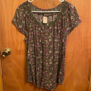 Women’s button down top